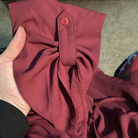 Motherhood burgundy blouse with waist tie and tie up sleeves. - Picture 4 of 6